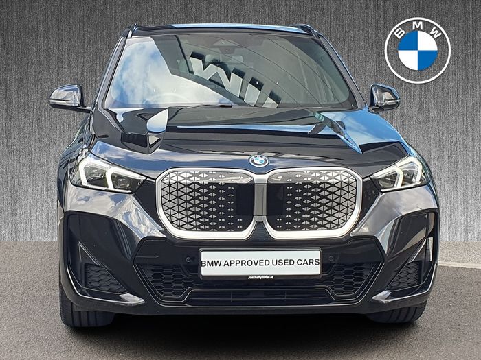BMW iX1 2024
