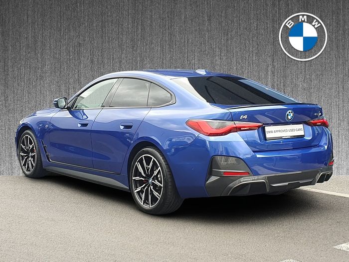 BMW i4 2023