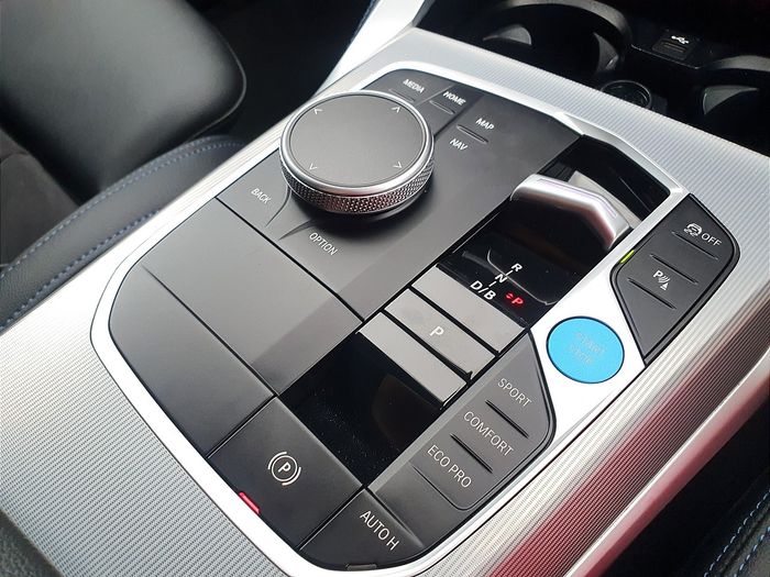 BMW i4 2023