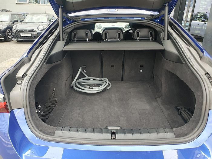 BMW i4 2023
