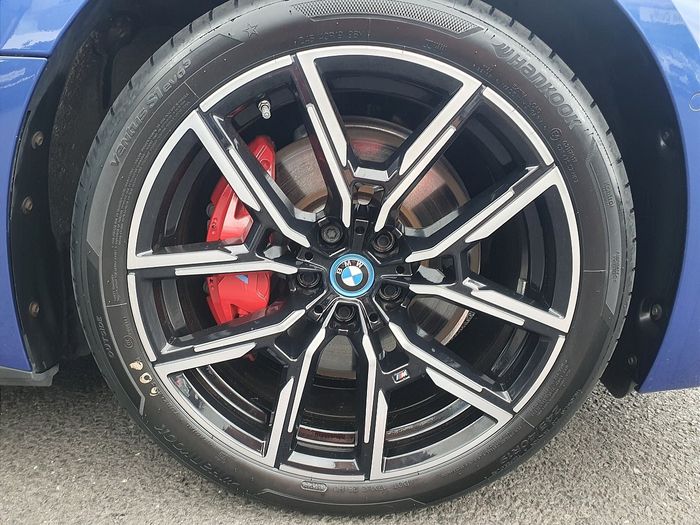 BMW i4 2023