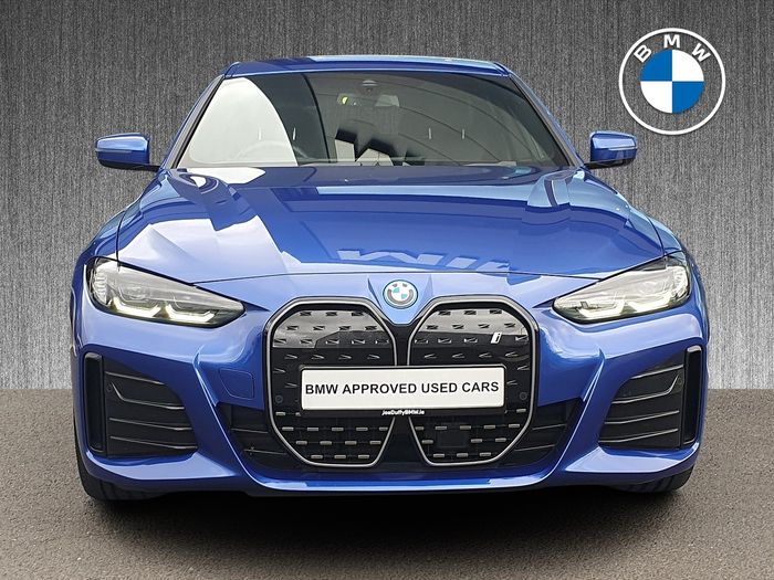 BMW i4 2023