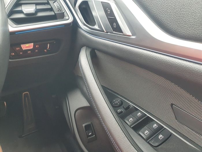 BMW i4 2023