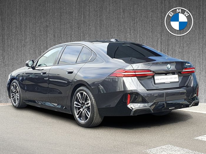 BMW 5 Series 2026