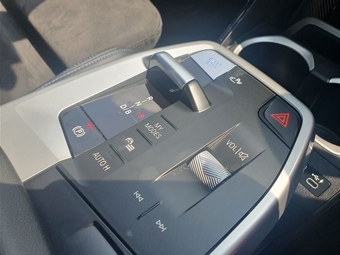 BMW iX1 2023