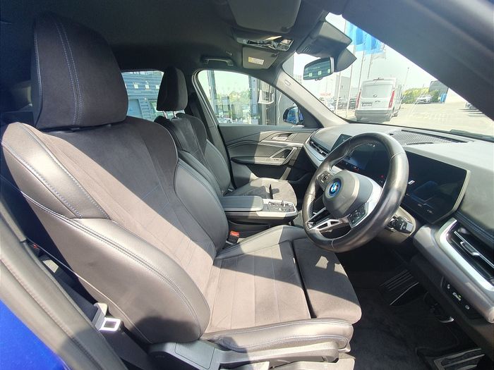 BMW iX1 2023