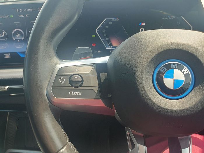 BMW iX1 2023