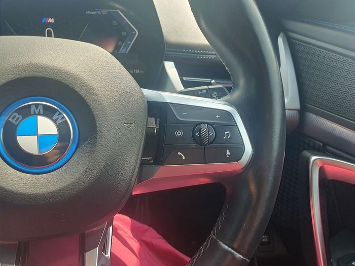 BMW iX1 2023