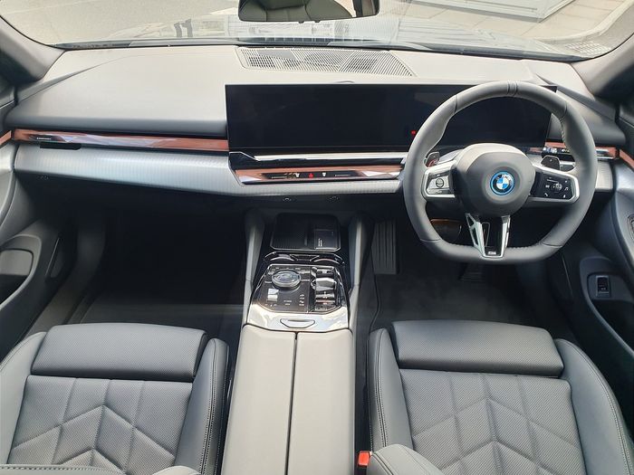 BMW 5 Series 2026