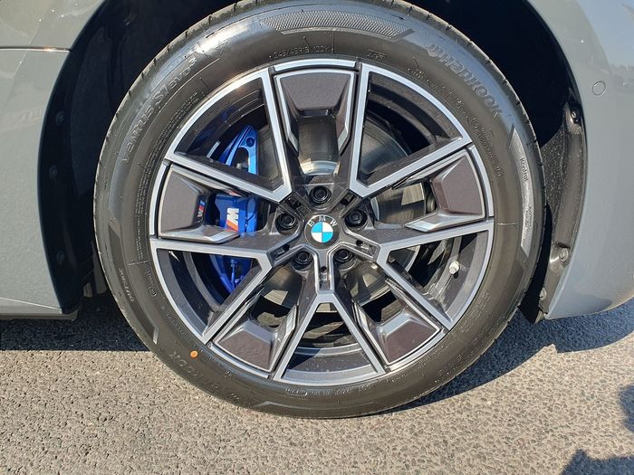 BMW i4 2026