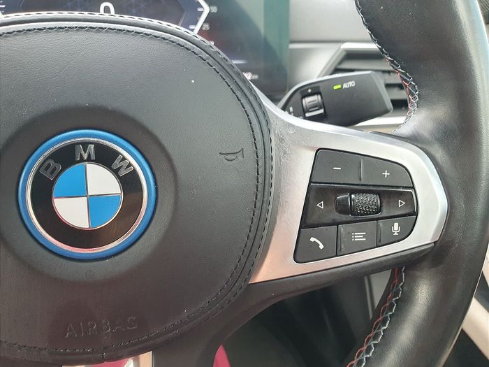 BMW i4 2023