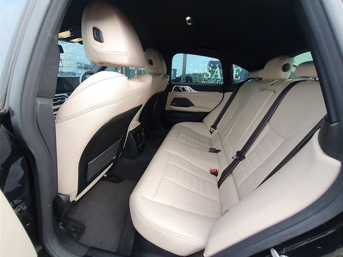 BMW i4 2023