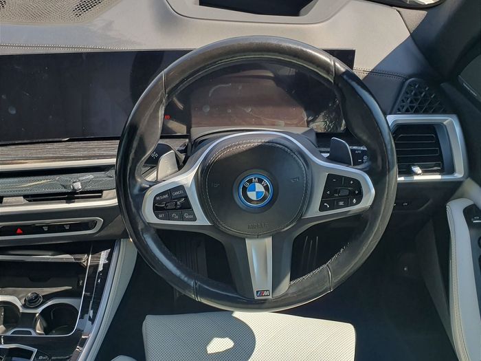 BMW X5 2023