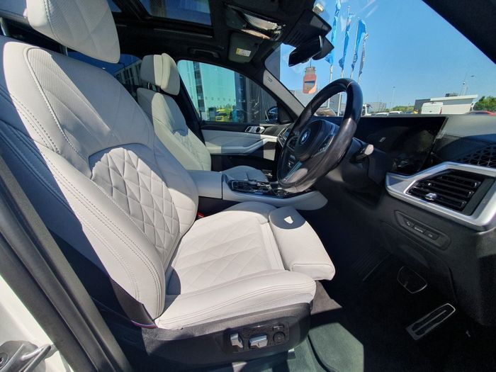 BMW X5 2023