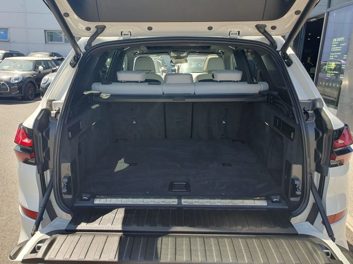 BMW X5 2023