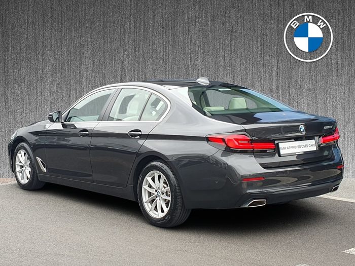BMW 5 Series 2022