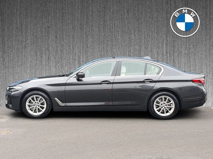 BMW 5 Series 2022