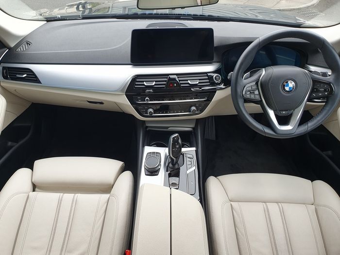 BMW 5 Series 2022
