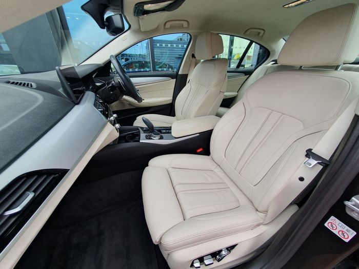 BMW 5 Series 2022
