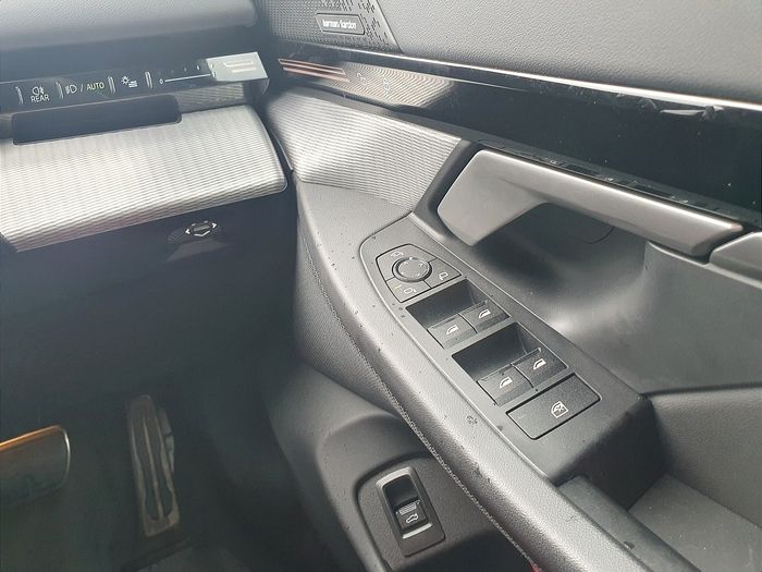 BMW 5 Series 2024