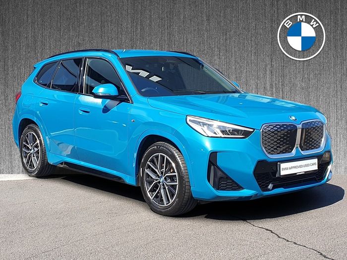 BMW iX1 2024