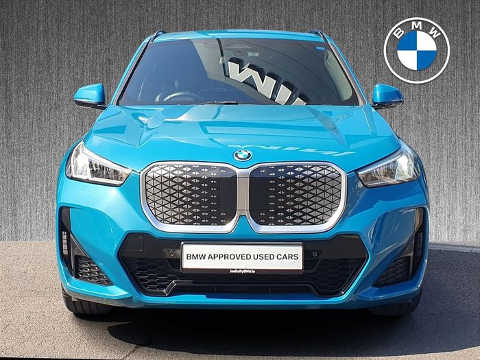 BMW iX1 2024