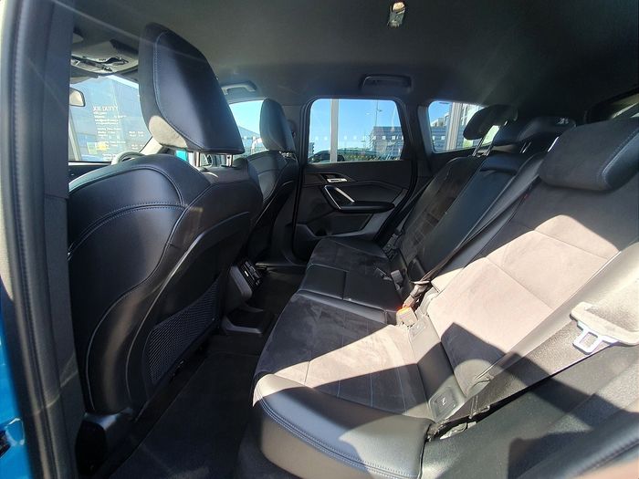 BMW iX1 2024