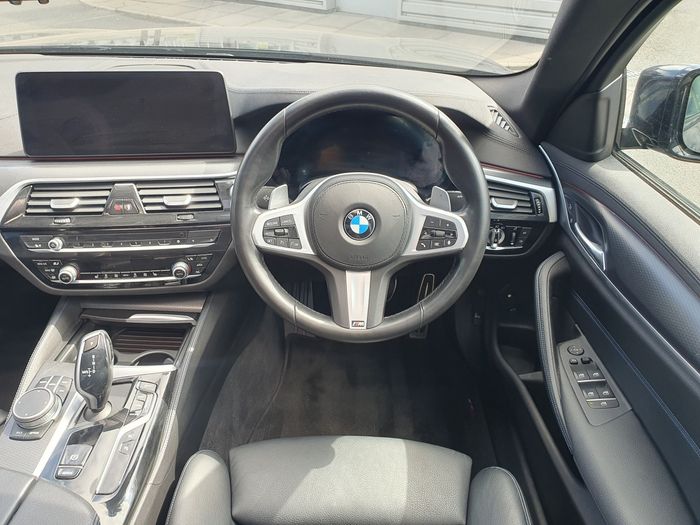 BMW 5 Series 2021