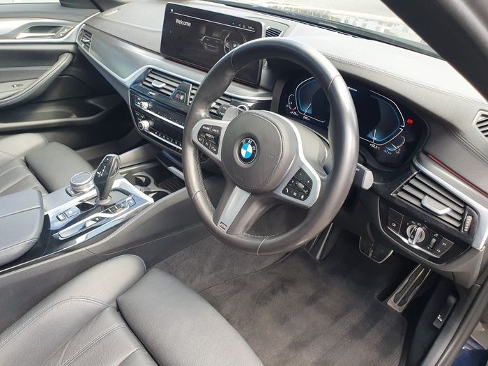 BMW 5 Series 2021
