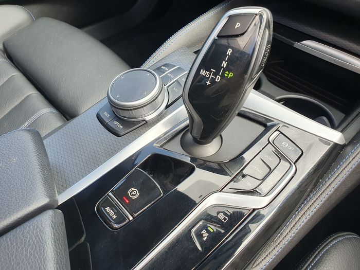 BMW 5 Series 2021