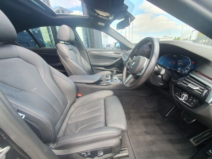 BMW 5 Series 2021