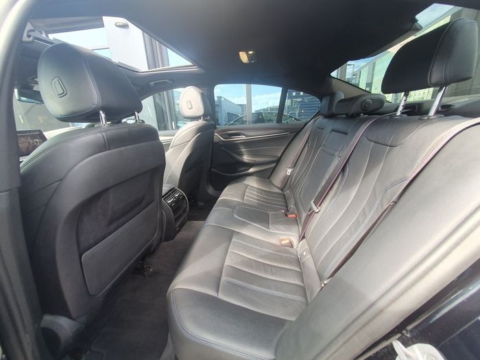 BMW 5 Series 2021