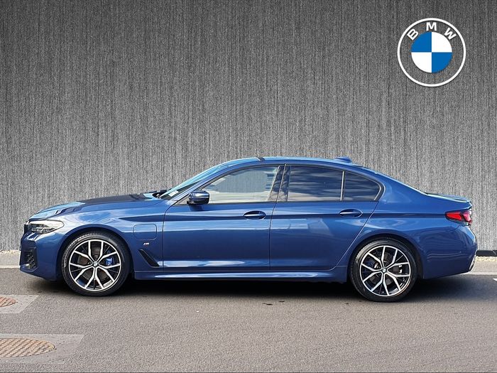 BMW 5 Series 2021