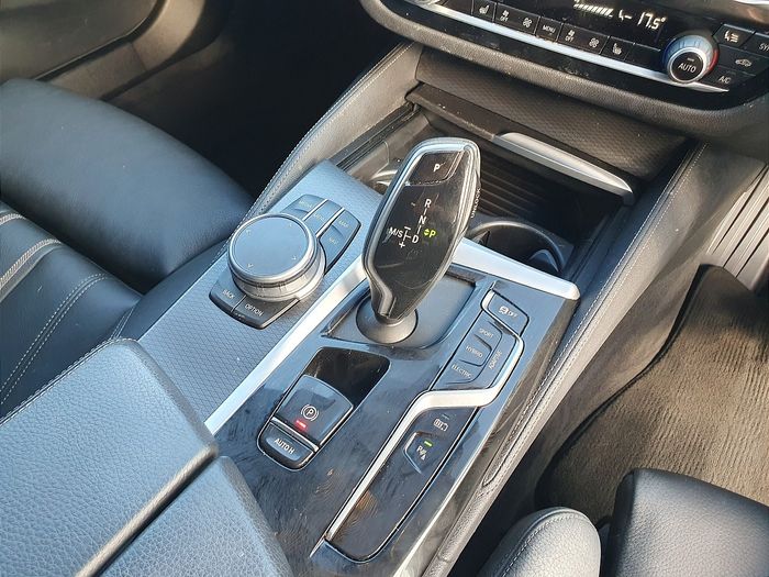 BMW 5 Series 2021
