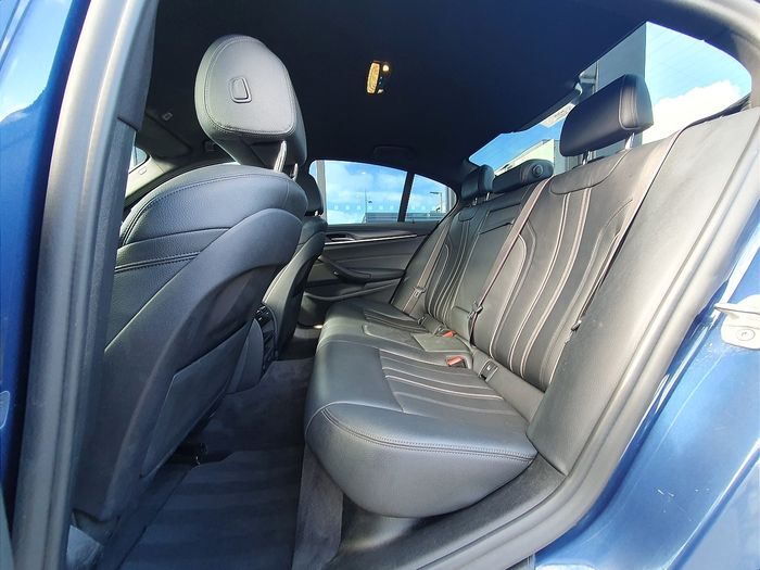 BMW 5 Series 2021