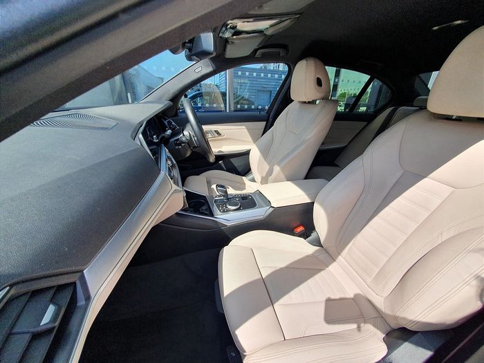 BMW 3 Series 2021