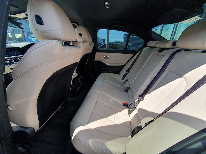 BMW 3 Series 2021