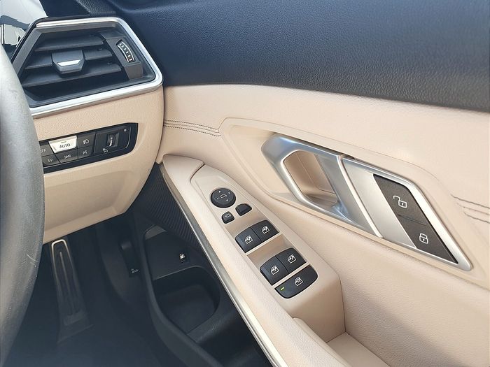 BMW 3 Series 2021