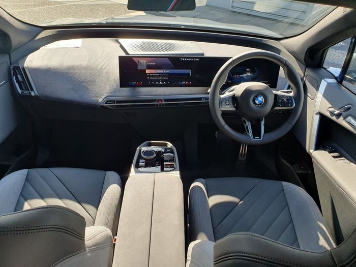 BMW IX 2026