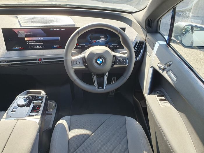 BMW IX 2026