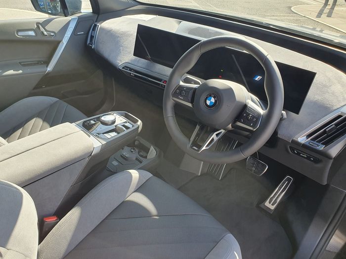 BMW IX 2026