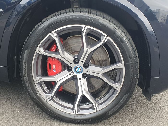 BMW X5 2023