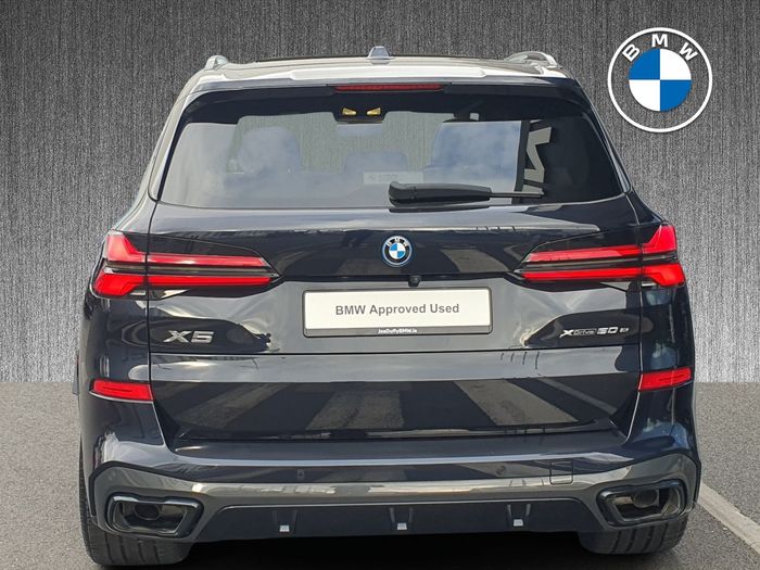BMW X5 2023