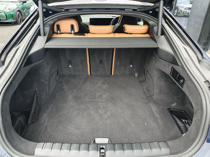 BMW i4 2023