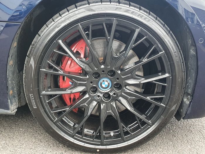 BMW i4 2023