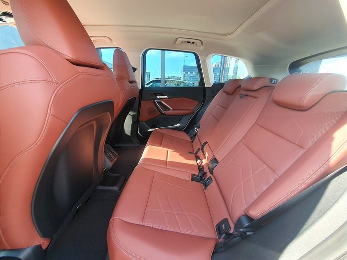 BMW iX1 2026