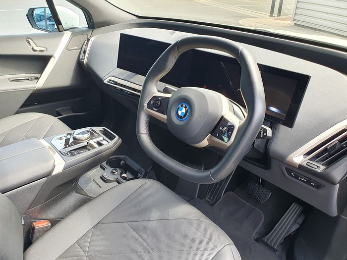 BMW IX 2022