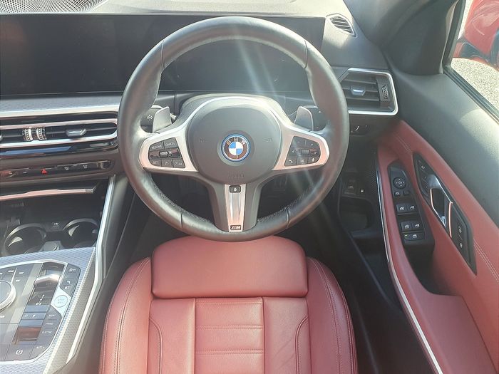 BMW 3 Series 2024