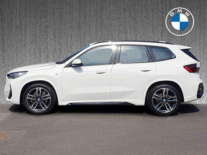 BMW iX1 2023