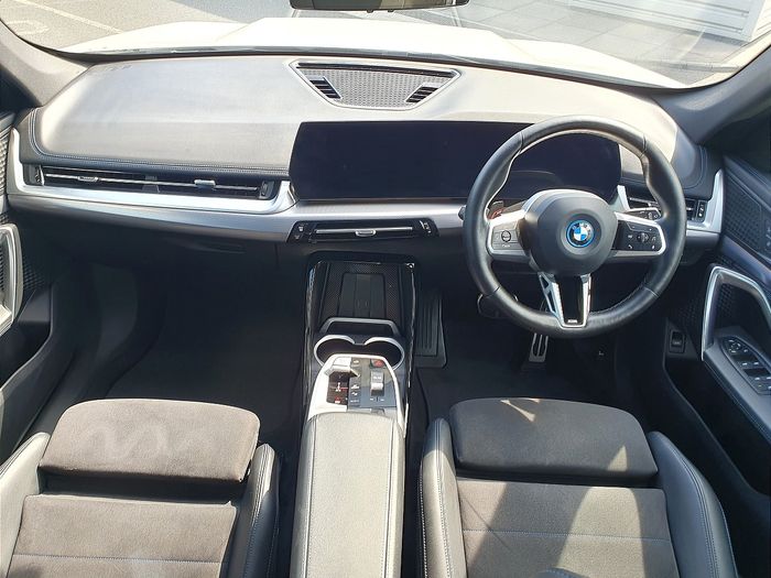 BMW iX1 2023